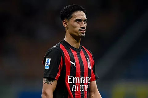 اجتاز الفحوصات الطبية.. تقارير: رايندرز أصبح لاعبا لمانشستر سيتي